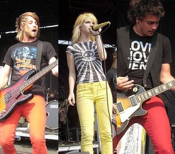 546px-Paramore_03-08-2007
